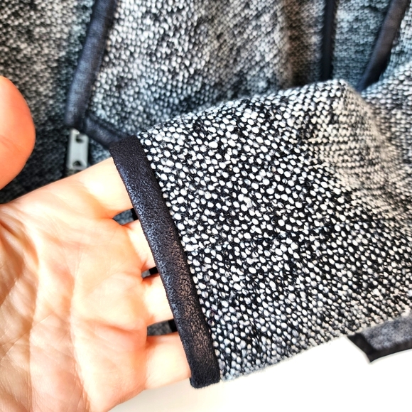 A.N.A. Petite Tweed Jacket Size Small - Picture 9 of 9